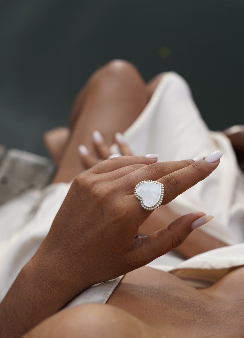 Ring "Kissing Shell"